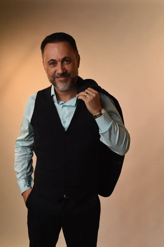 Retrato profissional de Everson Varoly, hipnoterapeuta